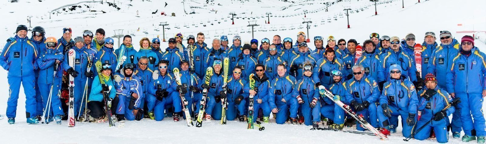 Profesores de la Escuela Española de Esquí en Sierra Nevada